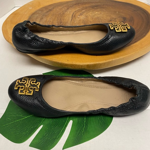 Tory Burch Shoes - Tory Burch Melinda Pebbled Leather Flats